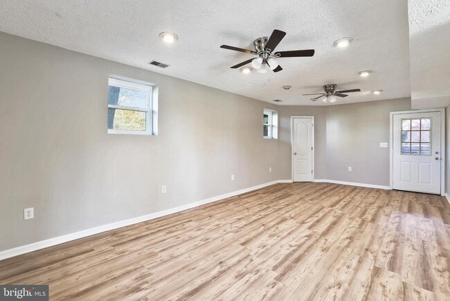 Building Photo - 10622 Cavalcade St