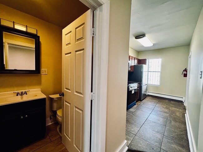 Building Photo - 101 1/2 Ocean Ave