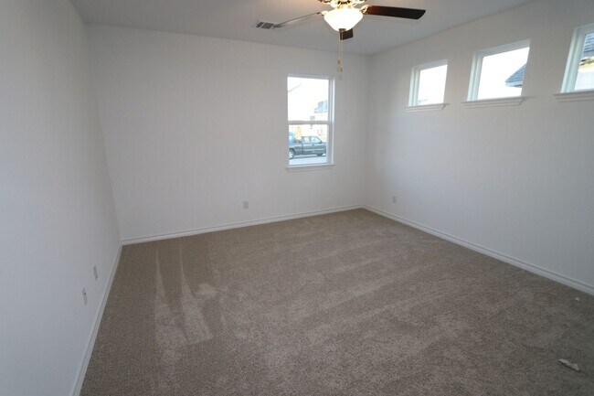 Building Photo - Charming 3BR Single Family Home in Hutto