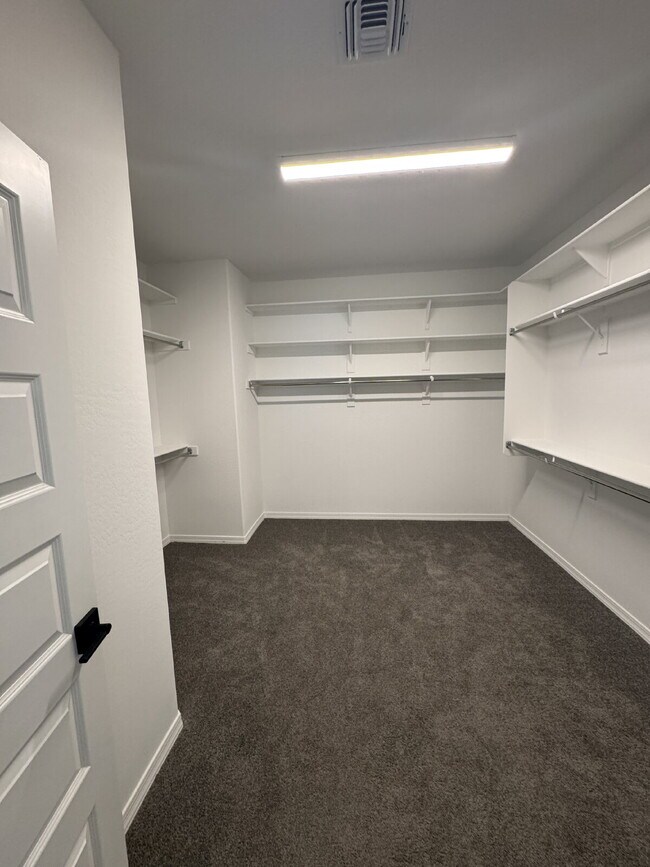 Building Photo - 12855 W Lamar Ct