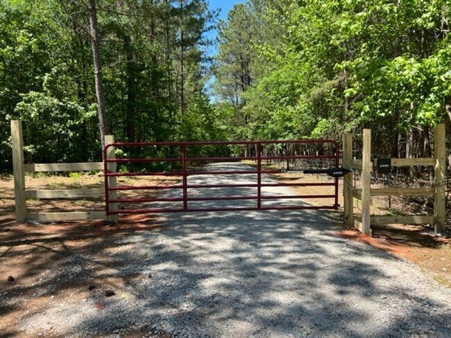 Building Photo - 6968 Moontown Dr E