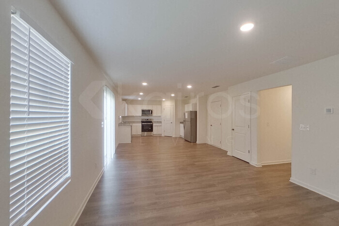 Building Photo - 109 Flat Rock Ml Trl
