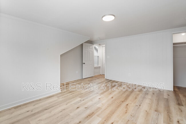 Building Photo - 2321 Spring St