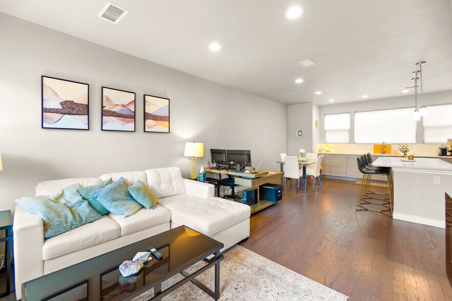 Building Photo - 2051 N Downing St