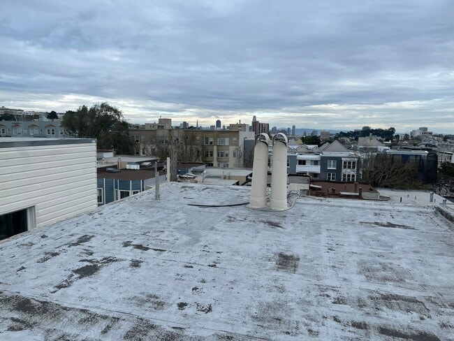 Building Photo - Cool Pad Near USF with Fantastic City View...