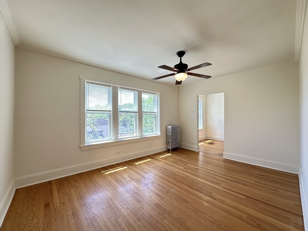 Building Photo - 2856 W Cullom Ave