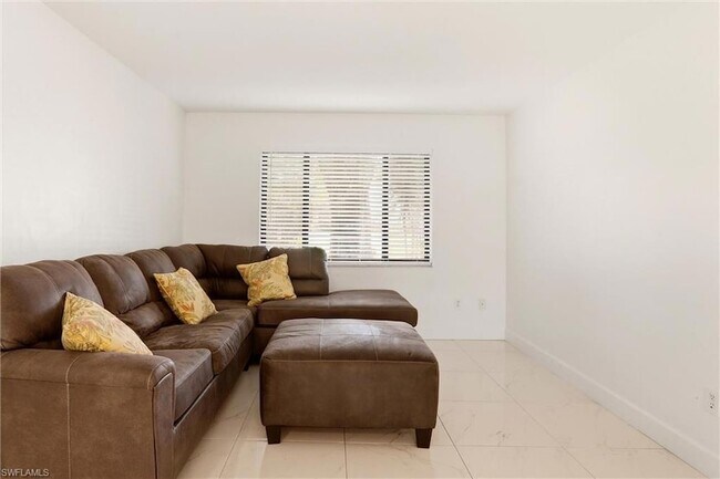 Building Photo - 1450 Green Valley Cir