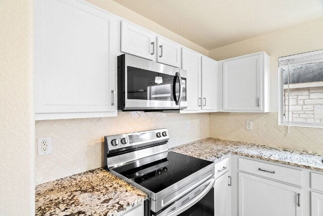 Building Photo - 911 Rustic Cactus