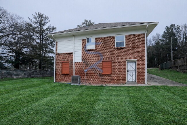 Building Photo - Graceful Living in the Heart of Carey Park – 3BR/2BA