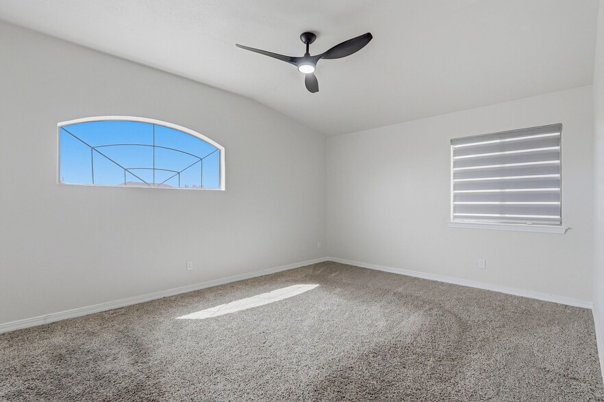 Building Photo - 3121 Tierra Paola Ln