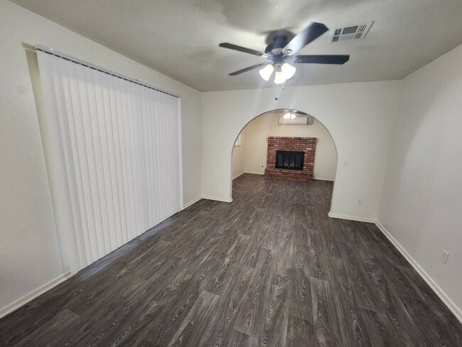 Building Photo - 73939 Desert Dunes Dr