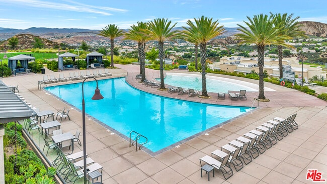 Building Photo - 25151 Golden Maple Dr