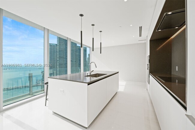 Building Photo - 300 Biscayne Blvd