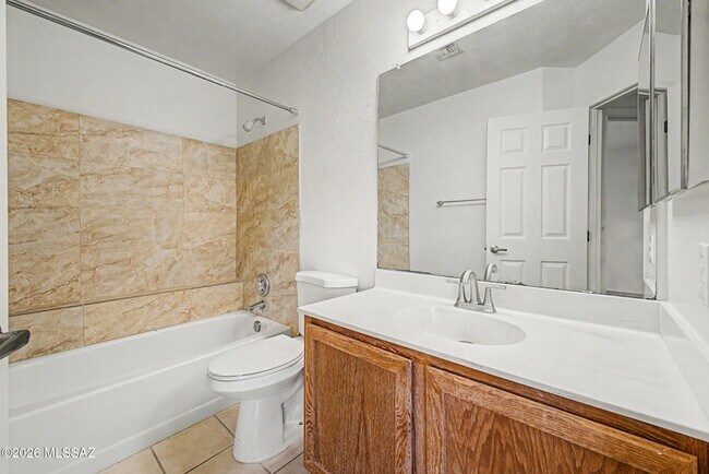 Building Photo - 11525 N Eagle Peak Dr