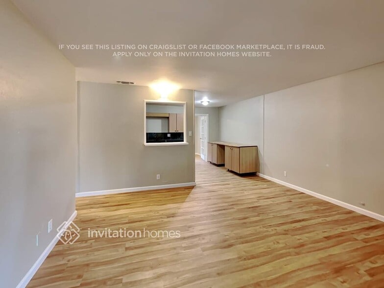 Building Photo - 8140 Villa Oak Dr