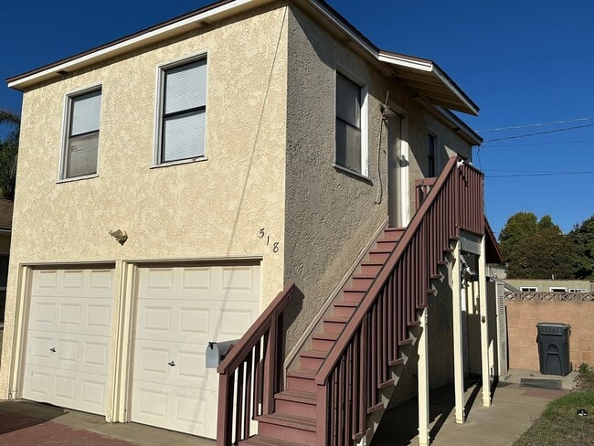 Building Photo - Spacious Studio unit above Garage