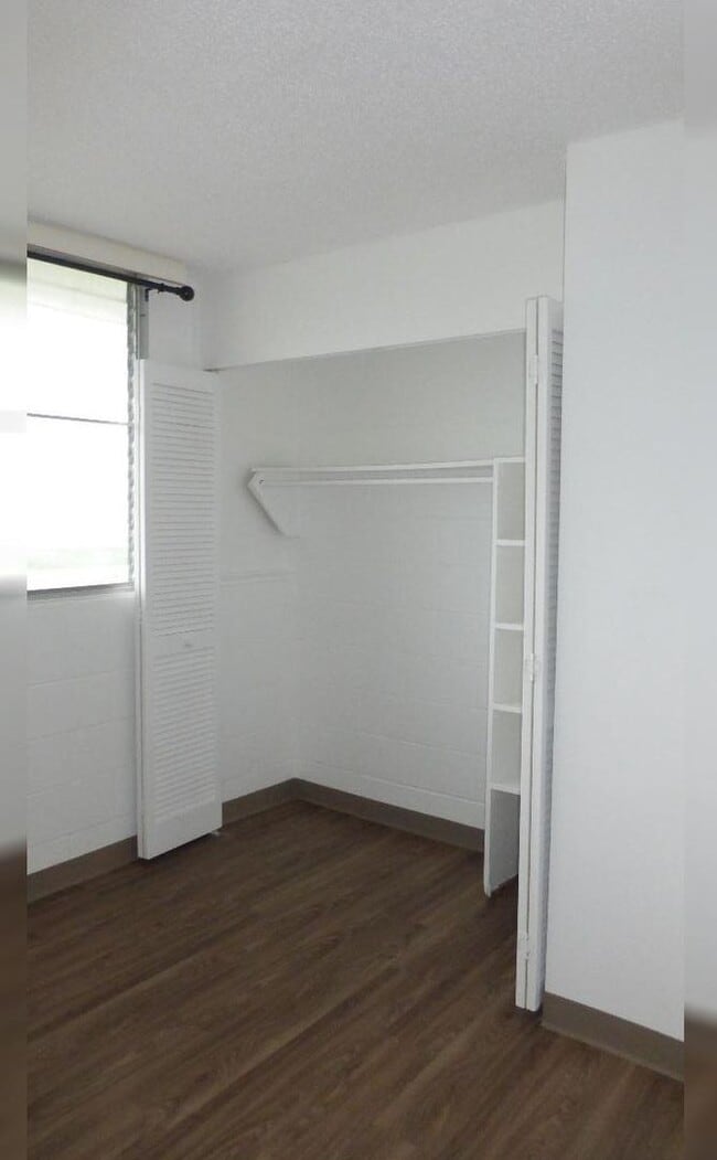 Building Photo - Mountainview Terrace – 2 Bed / 1 Bath / 1 ...