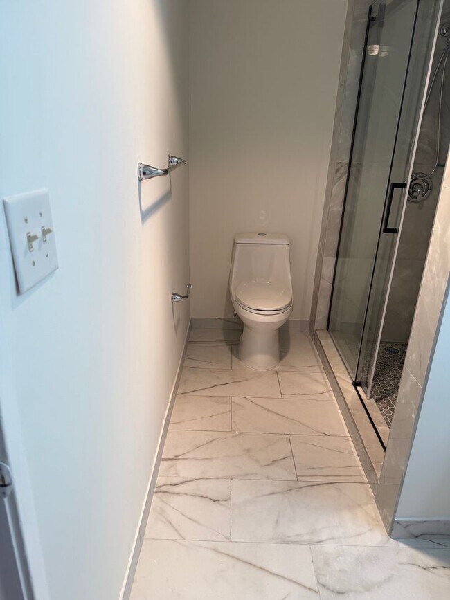 Building Photo - 290 174 Street, Unit 417, Sunny Isles Beach