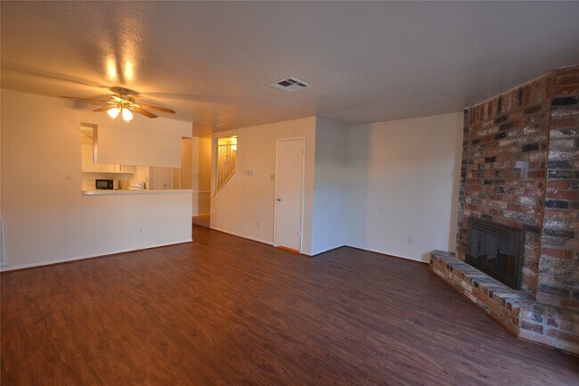 Building Photo - 9200 W Bellfort Ave