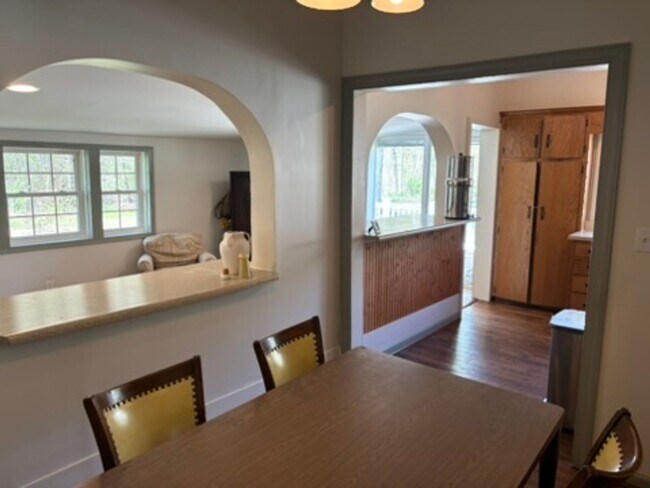 Building Photo - Rare Oasis: 2BR Home with Large Loft Area on 1.5 Acres Bordering National Forest and Fronting Dry...