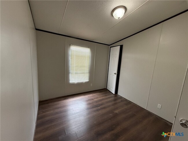Building Photo - 1035 Ferryboat Ln