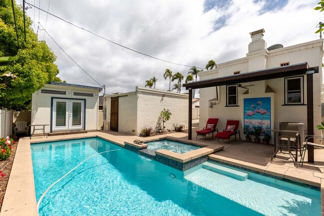 Building Photo - 4 Bed, 3 Bath—Single Family Home in Kensin...