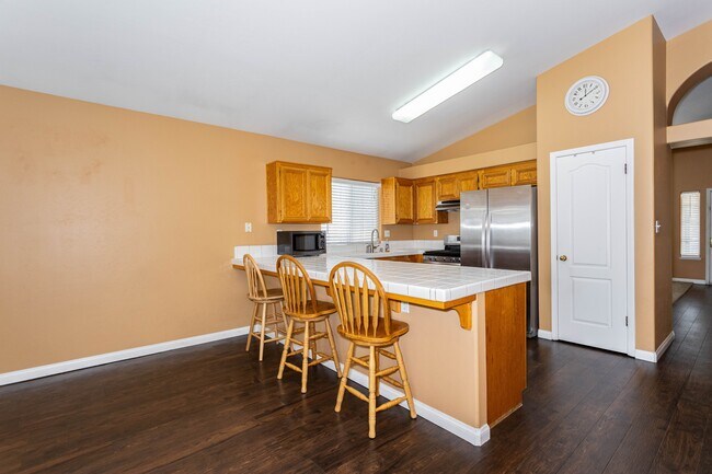 Building Photo - 5012 Hartwick Ct