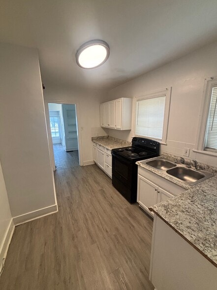 Building Photo - 1515 35th Street Ensley