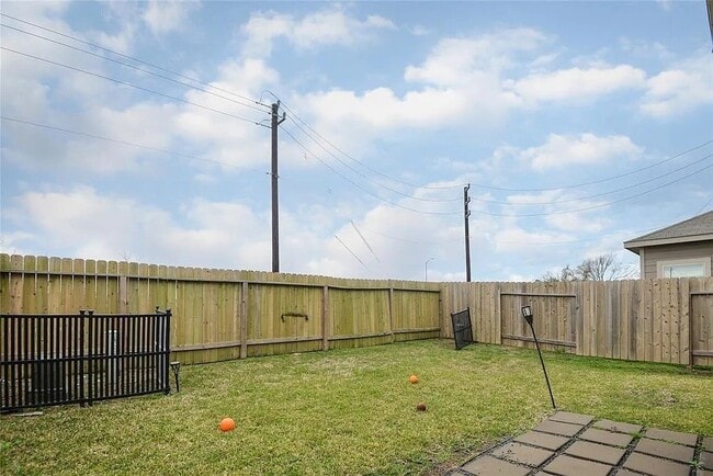 Building Photo - 6404 Macroom Meadows Ln