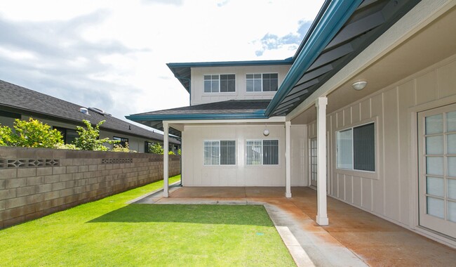Building Photo - Mililani Mauka - 4bdrm/3bath with attached...