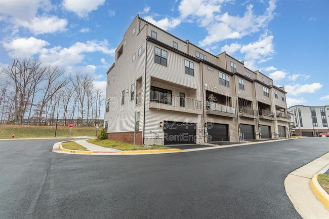 Building Photo - 22230 Philanthropic Dr