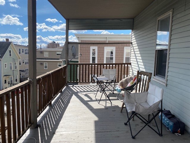 Building Photo - 161 Beacon St