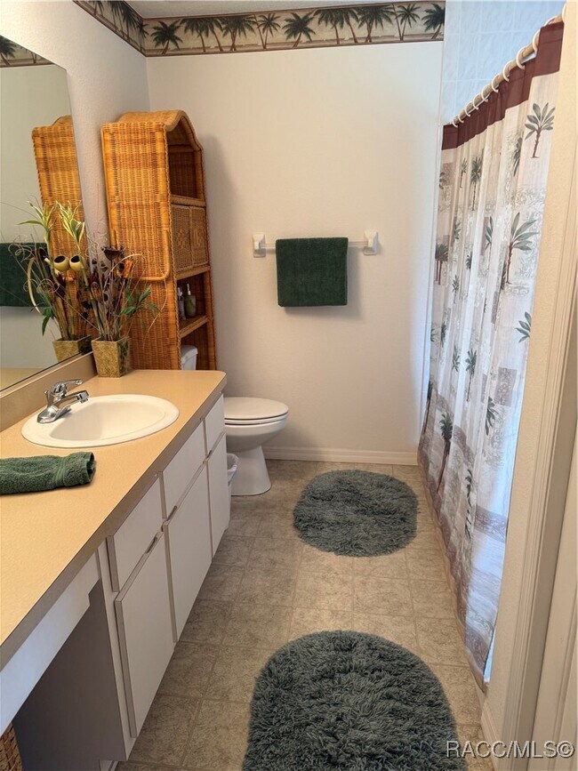 Building Photo - 2858 E Marcia St