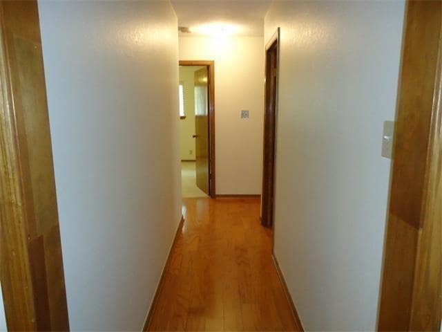 Building Photo - 9903 Grand Oak Dr