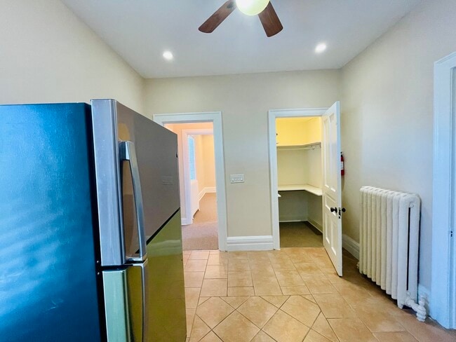 Building Photo - 72 N 4th St