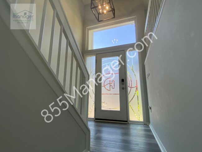 Building Photo - **COMING SOON AVAILABLE FOR SHOWINGS 10/8/...