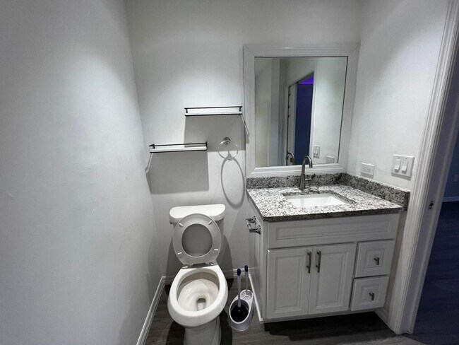 Building Photo - 4877 30th St SW