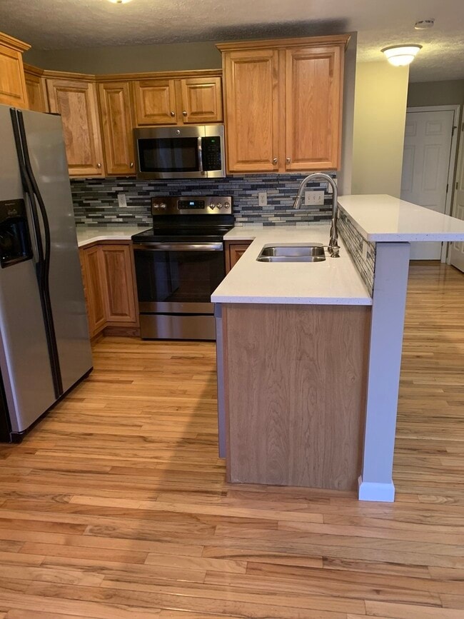 Building Photo - 1116 Doral Dr