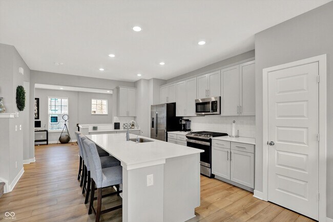 Building Photo - 13807 Boiler Pl