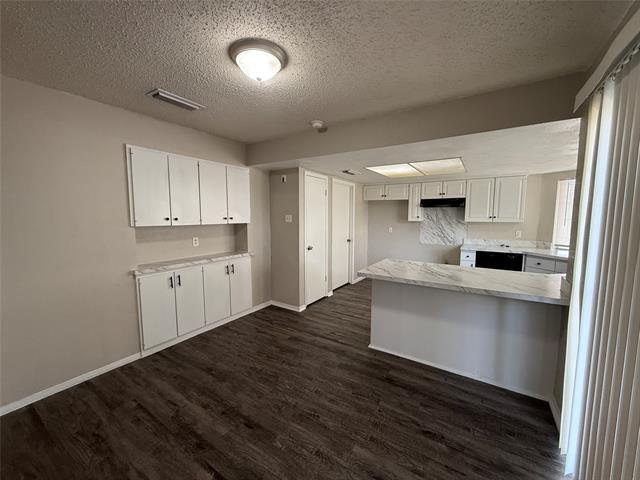 Building Photo - 250 N Bryan Cir