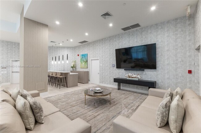Building Photo - 3640 Yacht Club Dr