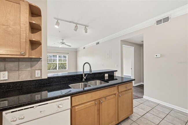 Building Photo - 4207 S Dale Mabry Hwy