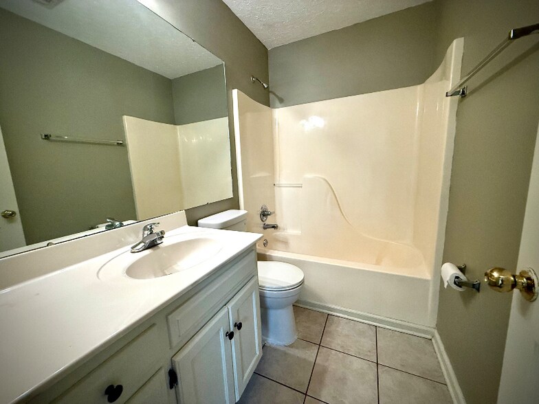 Building Photo - 7067 Runnymede Dr