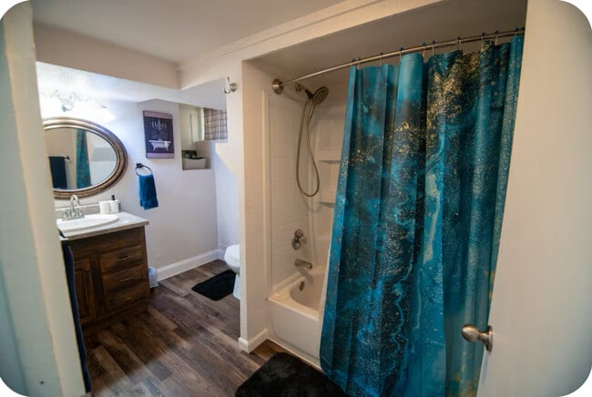 Building Photo - 205 S Washington St