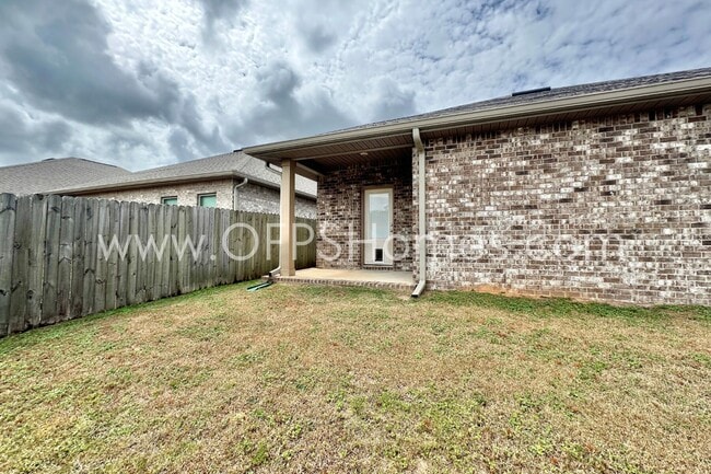 Building Photo - 7422 Stagecoach Rd