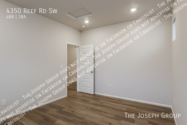 Building Photo - 4350 Reef Rd SW