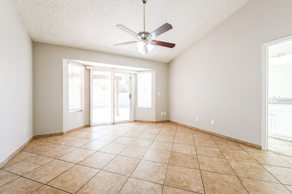 Building Photo - 4467 W Yorkshire Dr