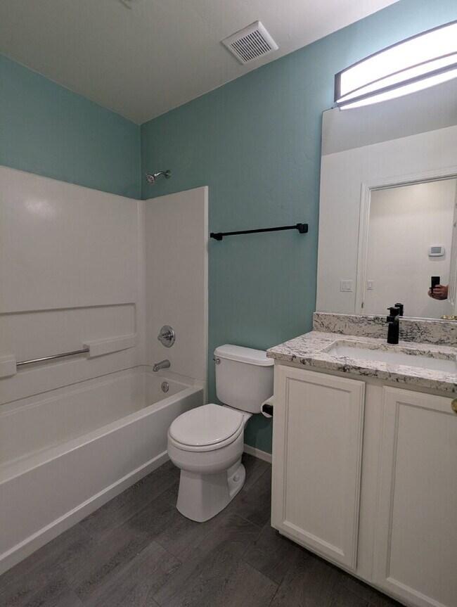 Building Photo - Newly Remodeled Rancho Sahuarita Rental!