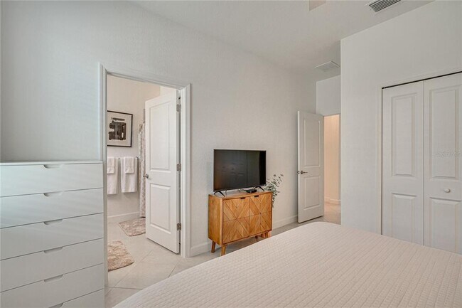 Building Photo - 3250 Weston Manor Dr