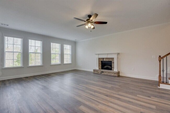 Building Photo - 1011 Spotswood Cir